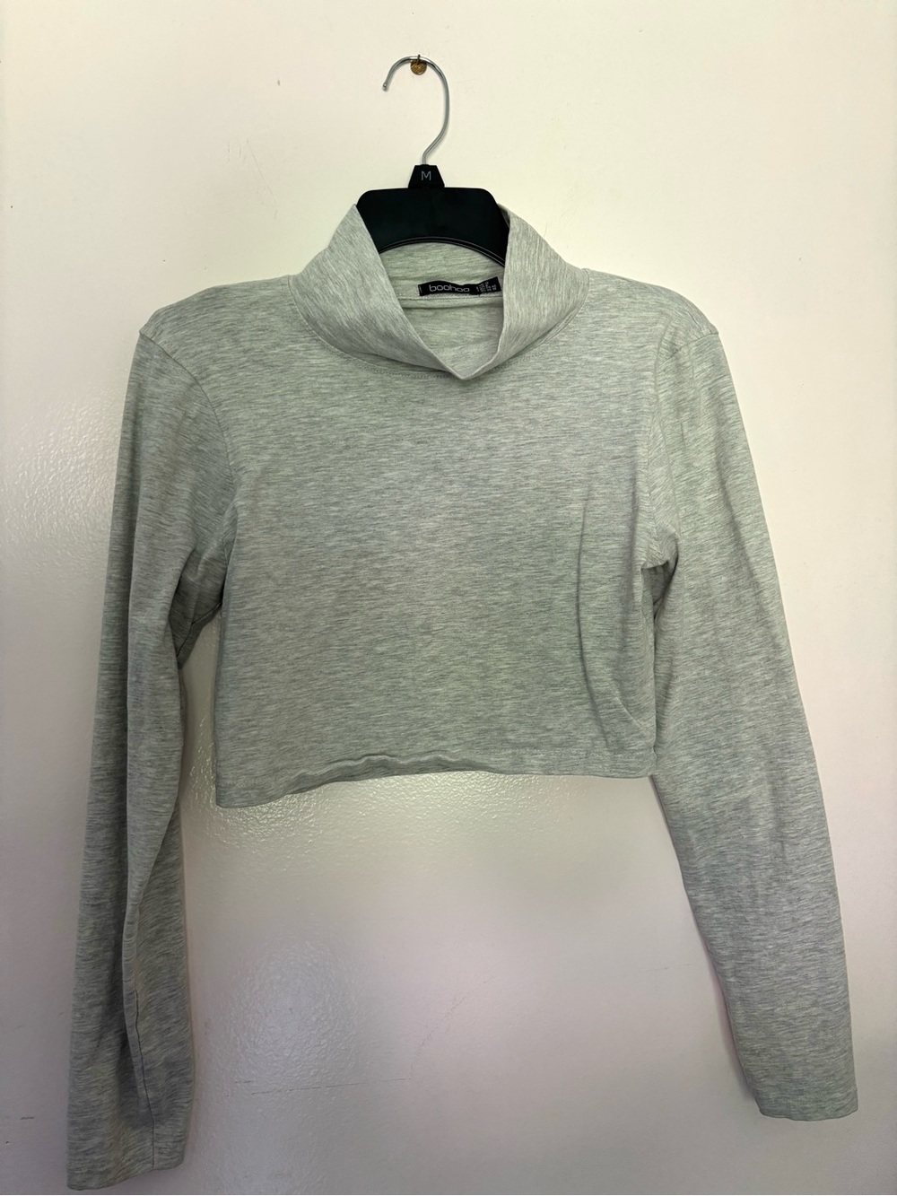 Boohoo Light Gray Cropped Turtleneck Long Sleeve Top